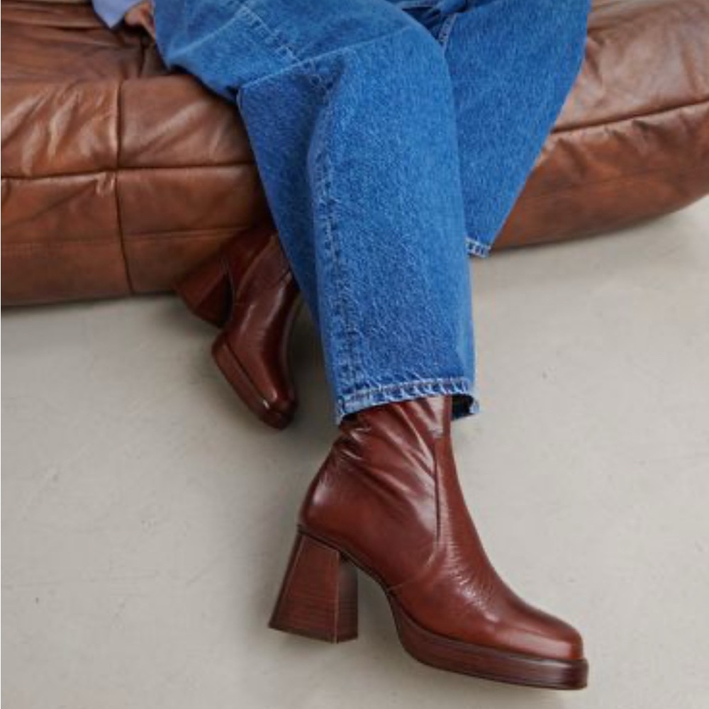 JONAK Brown Heeled Boots with Chunky Block Heel
